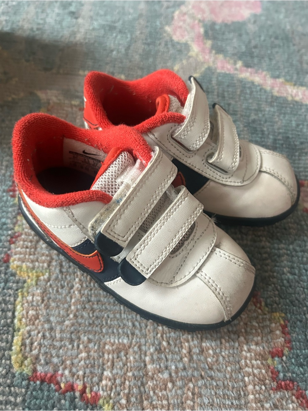 New Nike Roadrunner Crib Shoes White Red Black Toddler